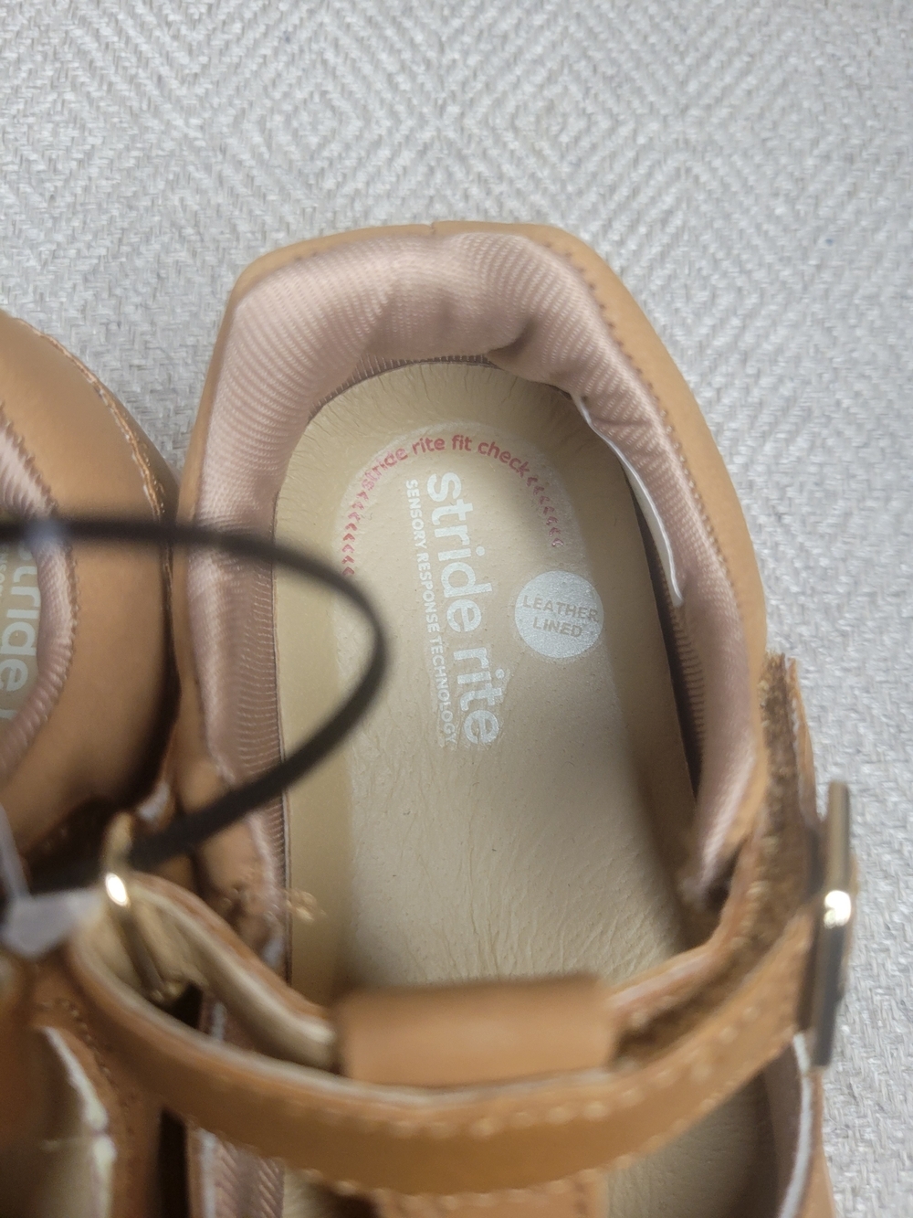 Stride Rite Girls Tan Mary Jane Dress Shoe with Buckle And Leather Lining. - Picture 4 of 7